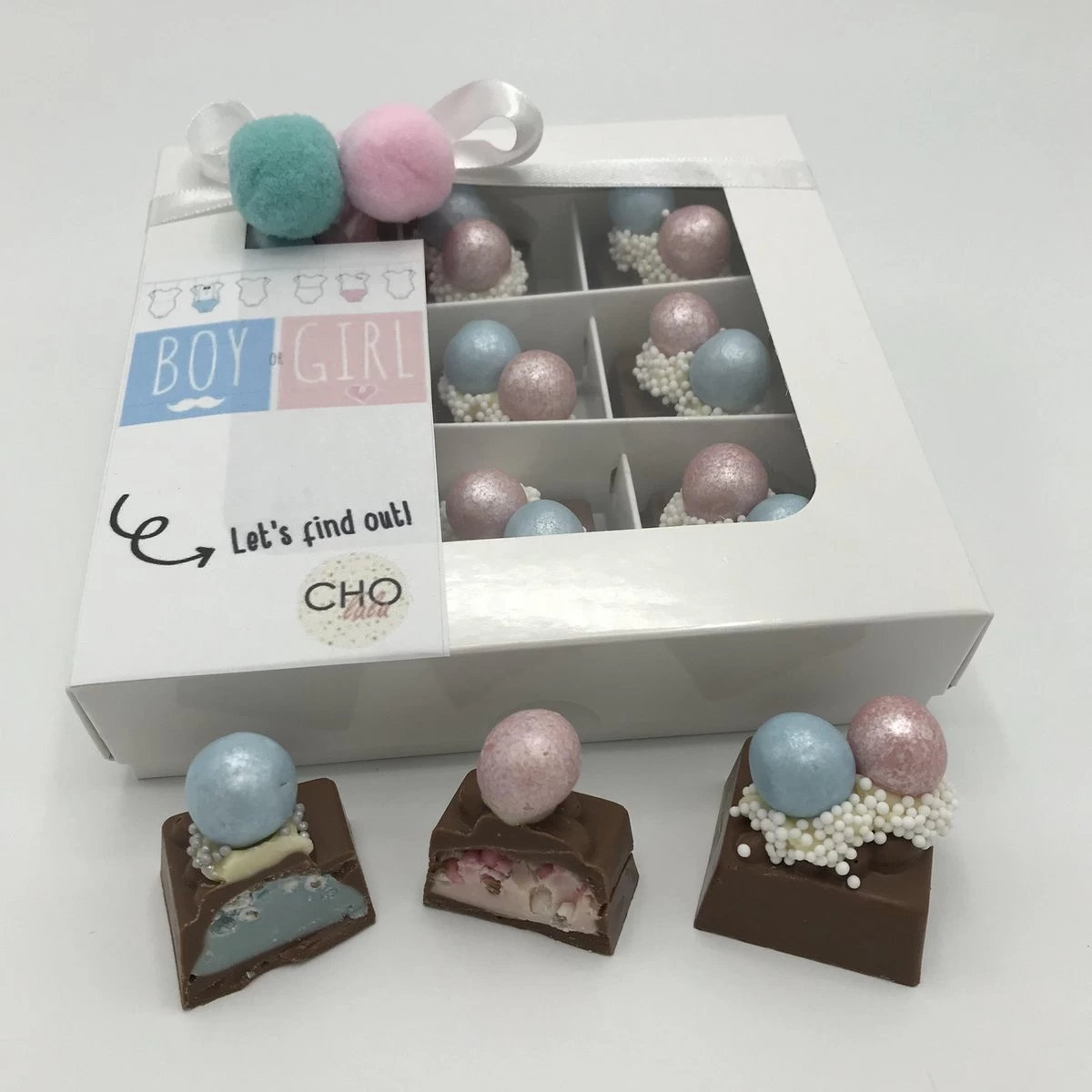 Cho-lala Gender Reveal Bonbons Meisje | Chocoladecadeau Gender Reveal | Babyshower | Boy Or Girl, Let's Find Out | 9 Stuks Met Roze Vulling 5 Cho-lala Gender Reveal Bonbons Meisje | Chocoladecadeau Gender Reveal | Babyshower | Boy Or Girl, Let's Find Out | 9 Stuks Met Roze Vulling - Afbeelding 5