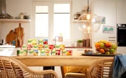 Pickwick Aardbei Fruit Thee - 12 X 20 Zakjes -Voedsel Winkel 1200x742 1