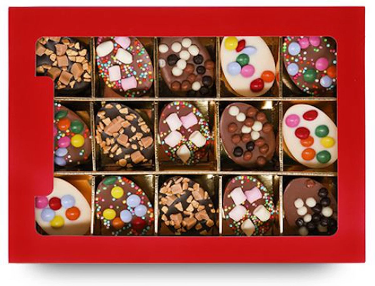 Gedecoreerde Halve Paaseitjes: 15 | Chocoladecadeau | Pasen | Paaschocolade 1 Gedecoreerde Halve Paaseitjes: 15 | Chocoladecadeau | Pasen | Paaschocolade